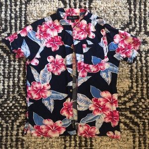 Men’s short sleeve Hawaiian print shirt sz medium